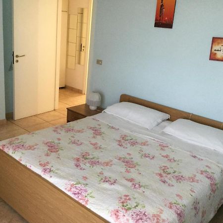 Casa Rosa Villa Porto SantʼElpidio Exteriör bild