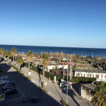 Casa Rosa Villa Porto SantʼElpidio Exteriör bild