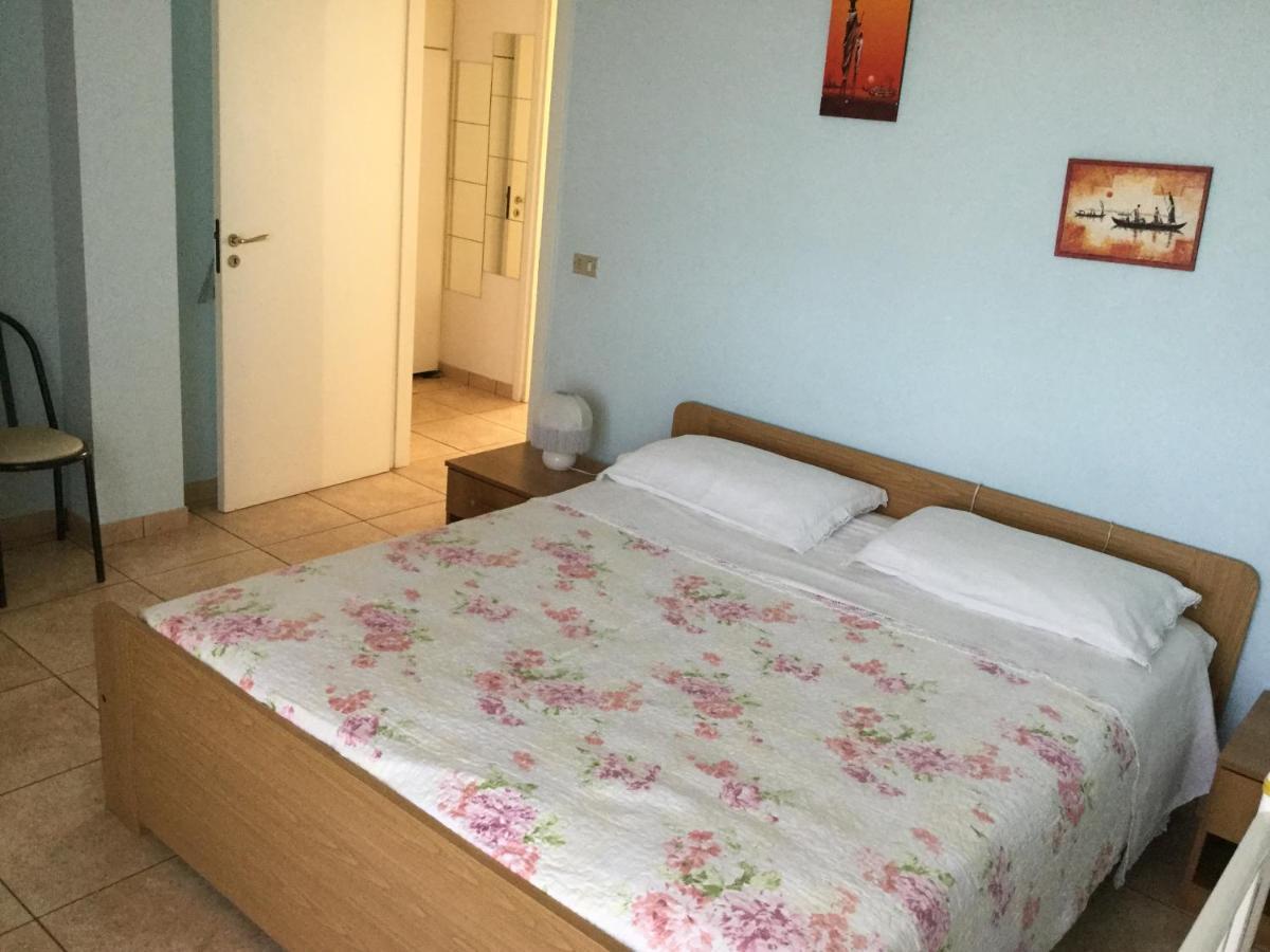 Casa Rosa Villa Porto SantʼElpidio Exteriör bild